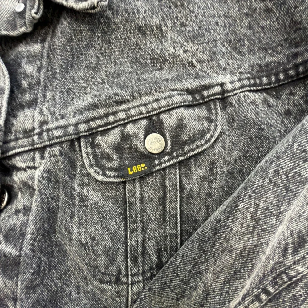 Rare Vintage Lee Riders Black Acid Wash Denim Trucker Jacket Made USA Womens XL